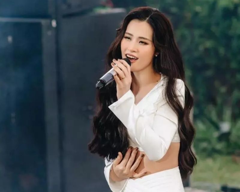 ca-si-nu-the-he-8x-5